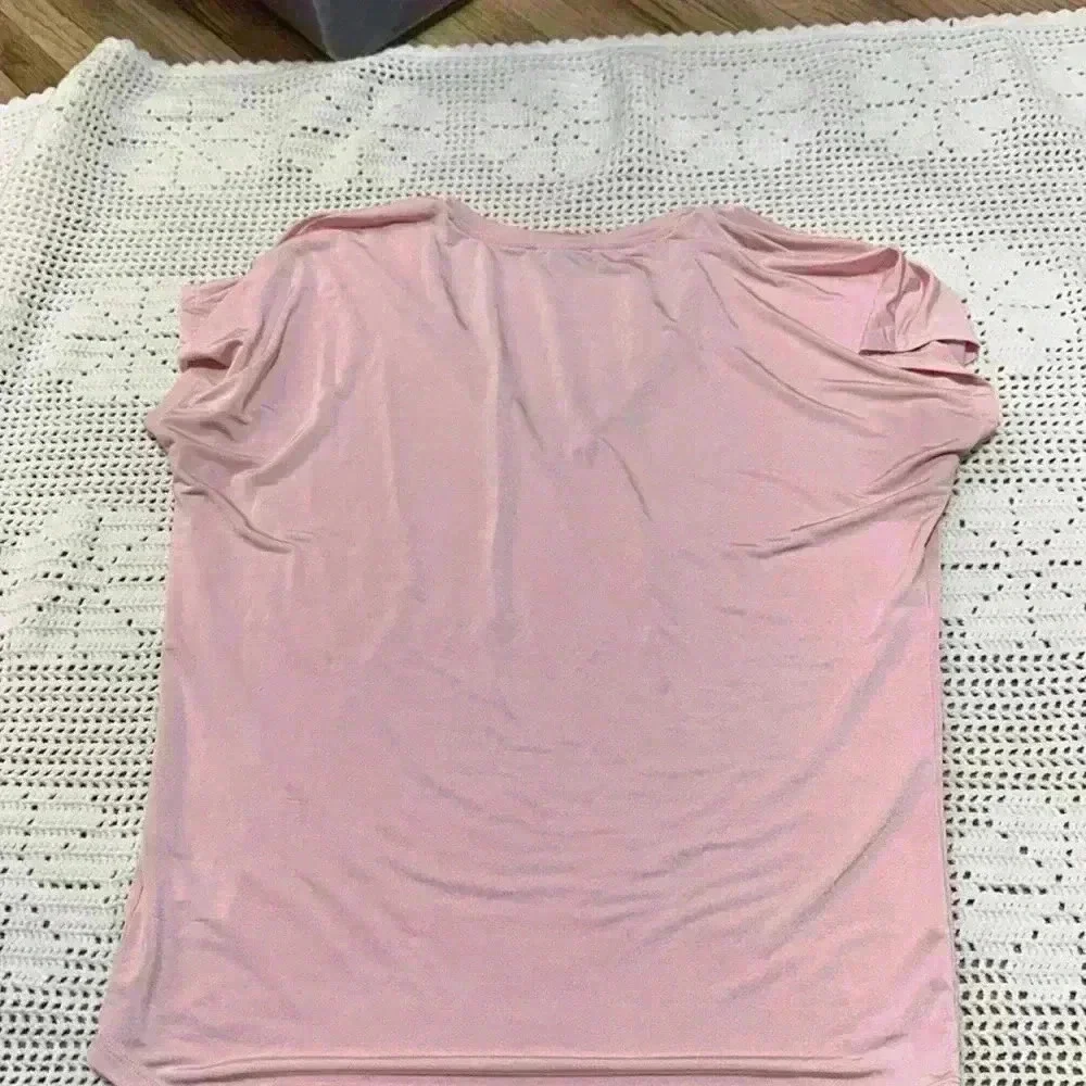 Express pink blouse size extra small. - Picture 2 of 4